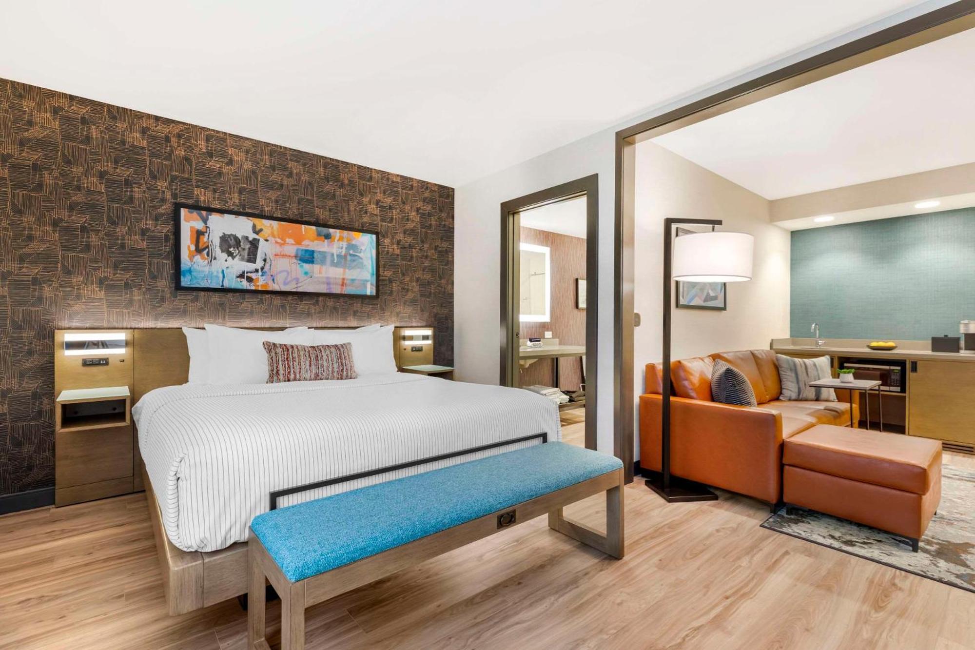 Cambria Hotel Denver Downtown Rino Exterior photo