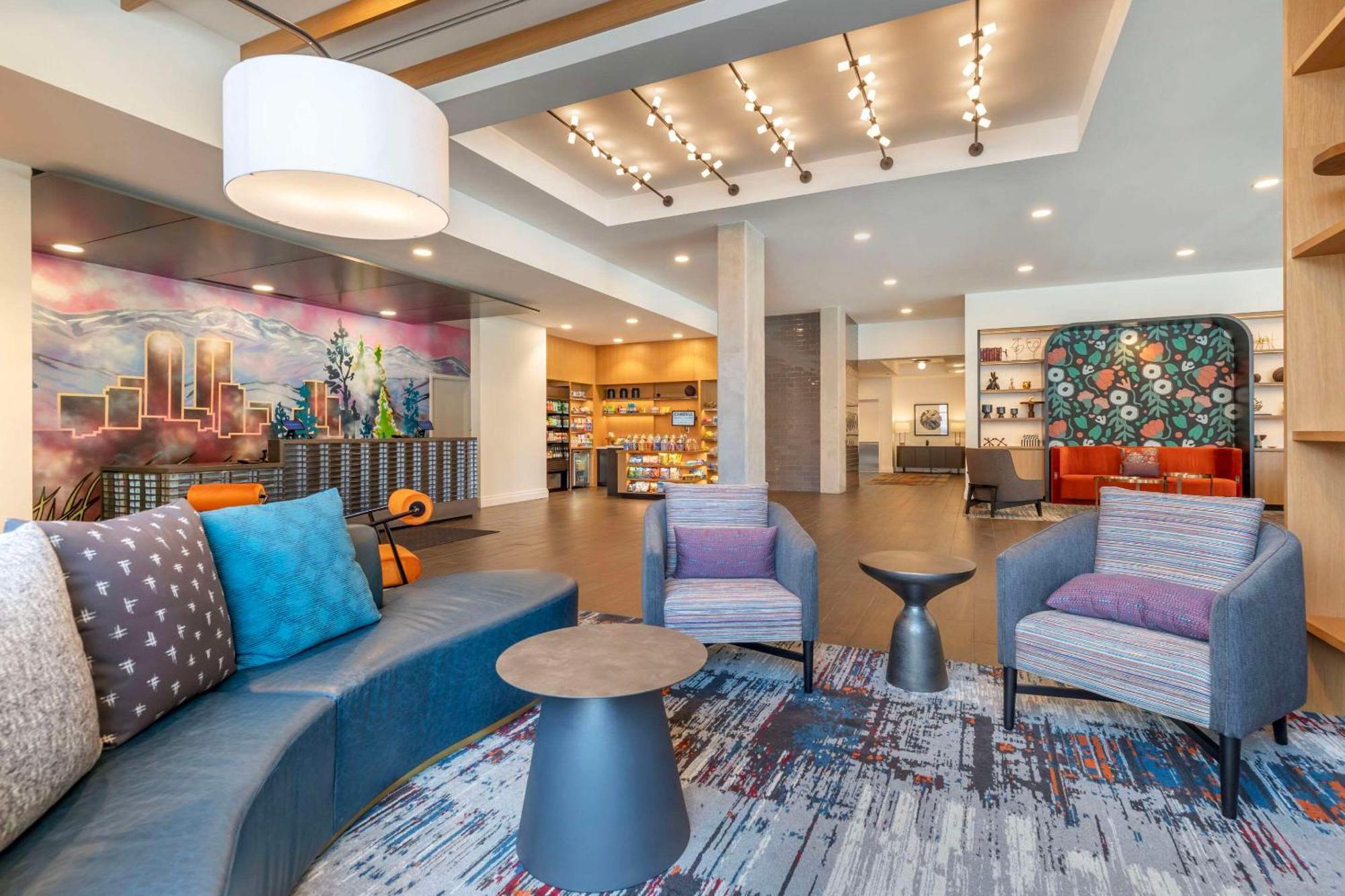 Cambria Hotel Denver Downtown Rino Exterior photo