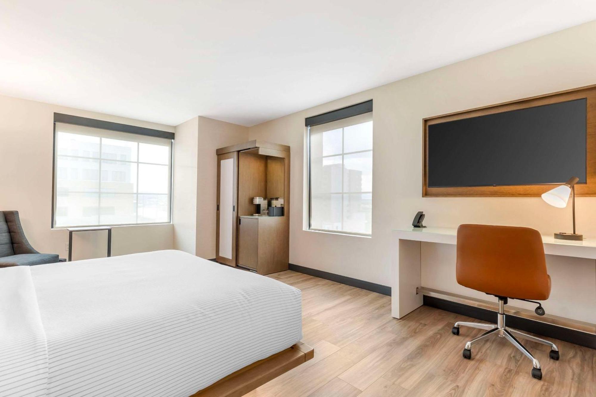 Cambria Hotel Denver Downtown Rino Exterior photo