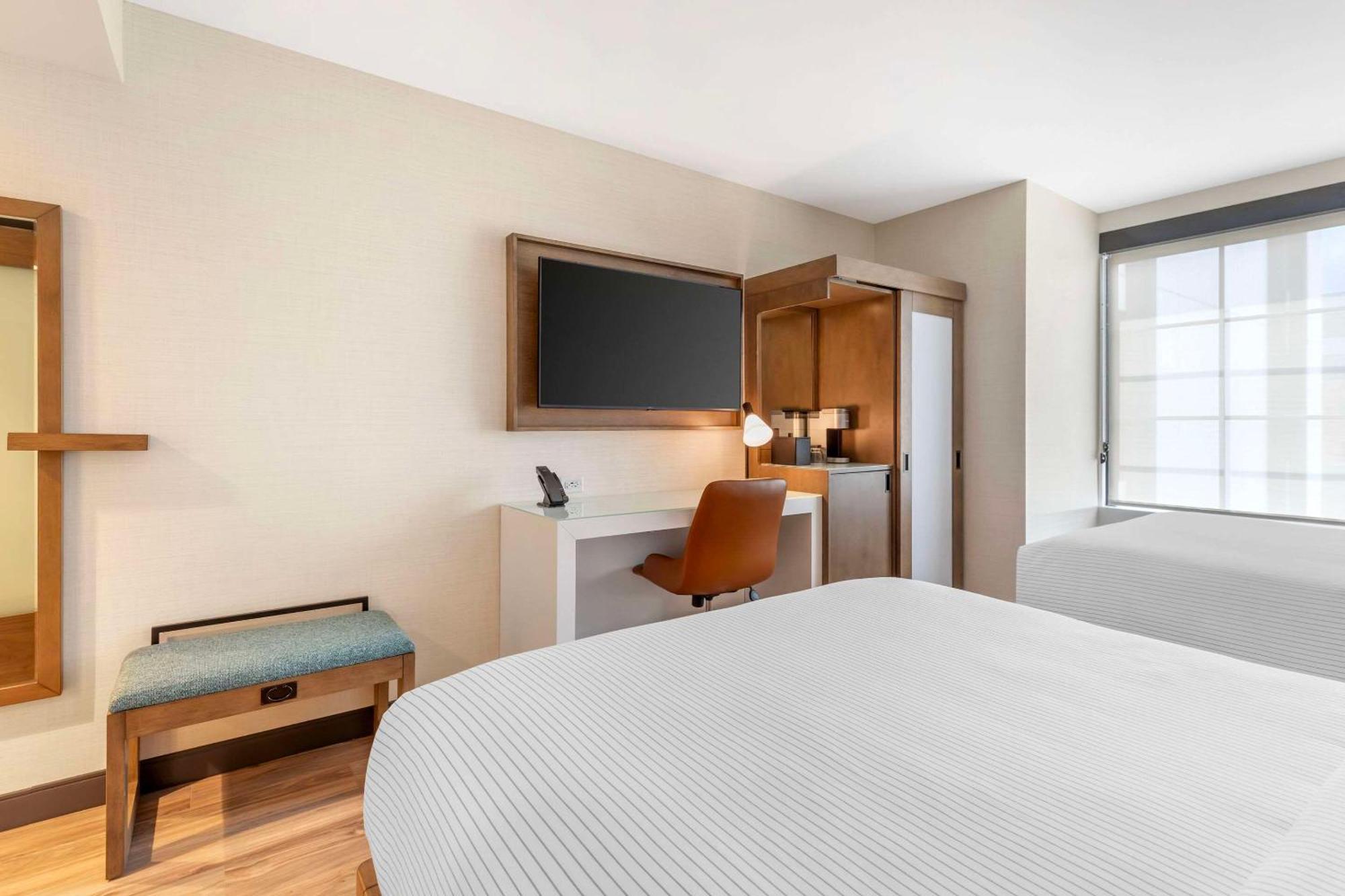 Cambria Hotel Denver Downtown Rino Exterior photo